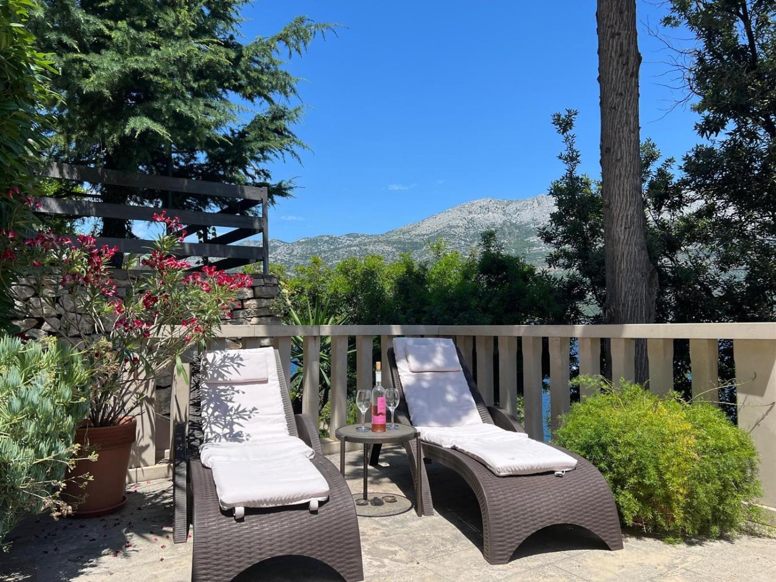Villa Jade Apartments Front Row Sea View - Walk To Korcula Old Town Medvinjak Екстер'єр фото