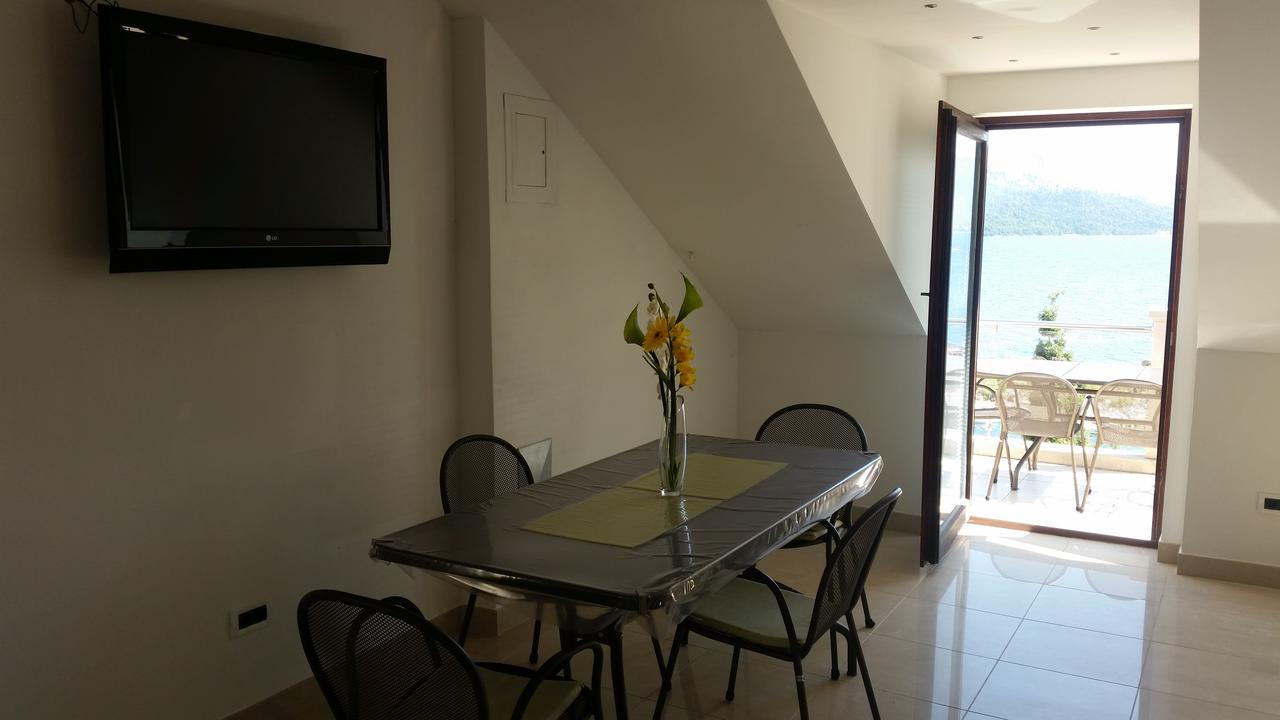 Villa Jade Apartments Front Row Sea View - Walk To Korcula Old Town Medvinjak Екстер'єр фото