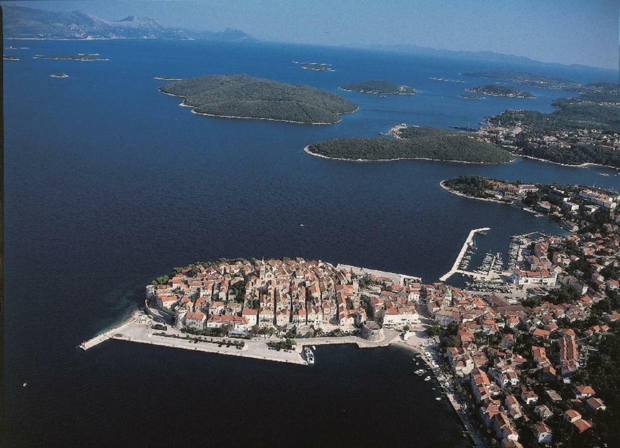 Villa Jade Apartments Front Row Sea View - Walk To Korcula Old Town Medvinjak Екстер'єр фото