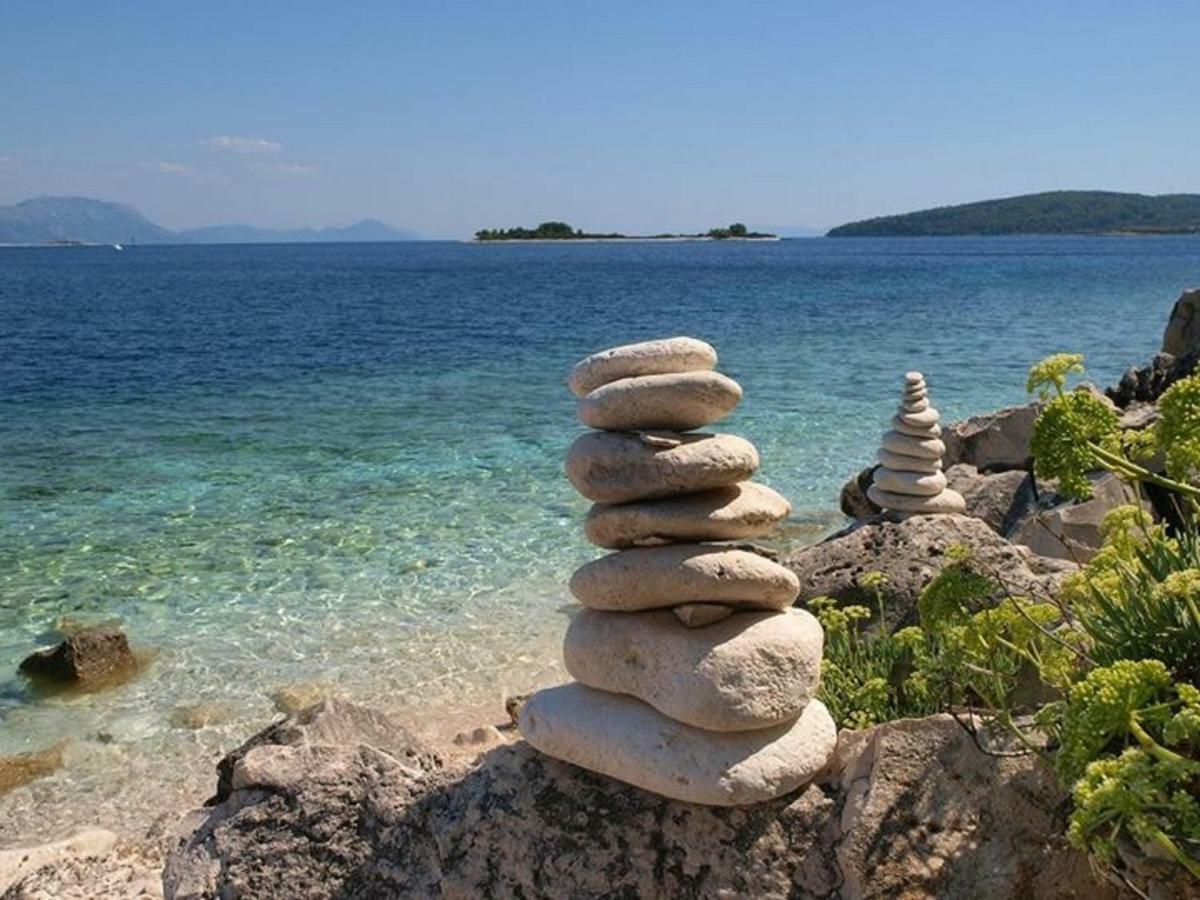Villa Jade Apartments Front Row Sea View - Walk To Korcula Old Town Medvinjak Екстер'єр фото